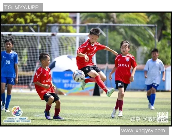 足球明星分享青训经验与成长之路助力未来足球人才培养