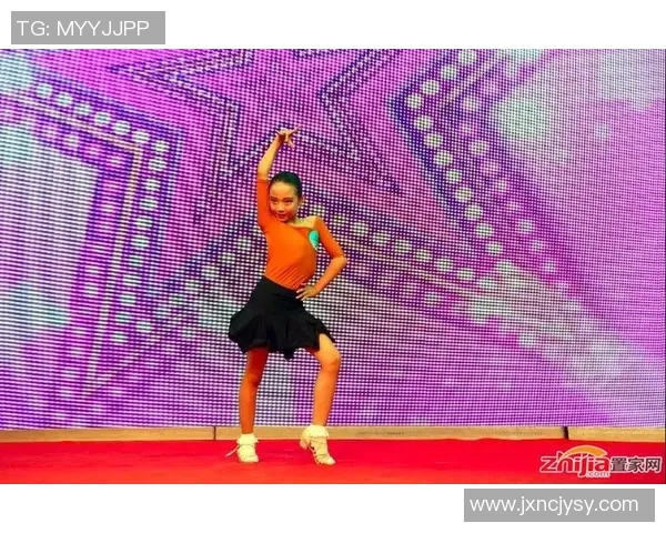 足球明星闪耀舞台展现魅力与才华的精彩演出盛典